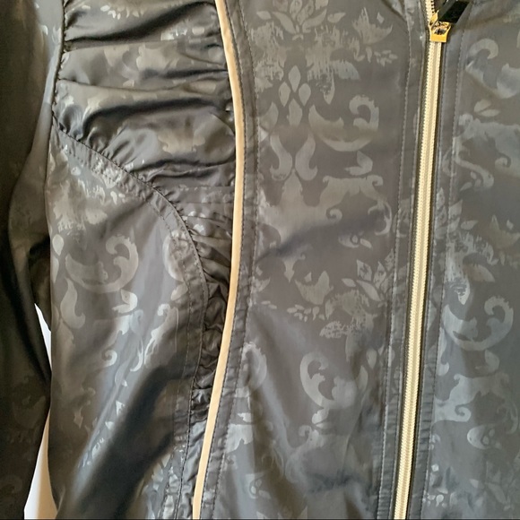 Lucy Gray Blue Printed Zip Up Jacket - Picture 6 of 7